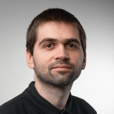 Роман Повзик