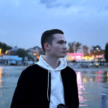Владислав Литвинов